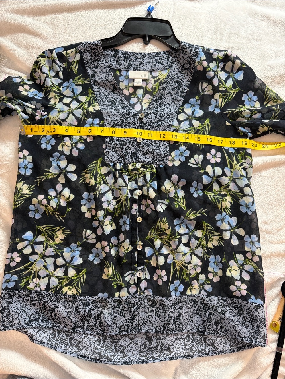 J. Jill Black Floral Lace-Trim Button Front Blouse 2655
